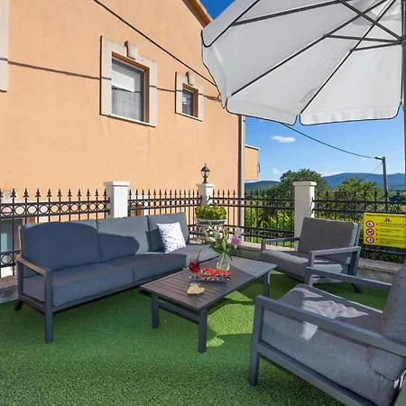 Amazing In With Heated Swimming Pool